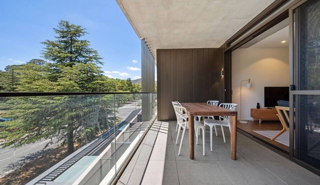 2BR Haig Park View w/Balcony & Secure Car Space! in Braddon