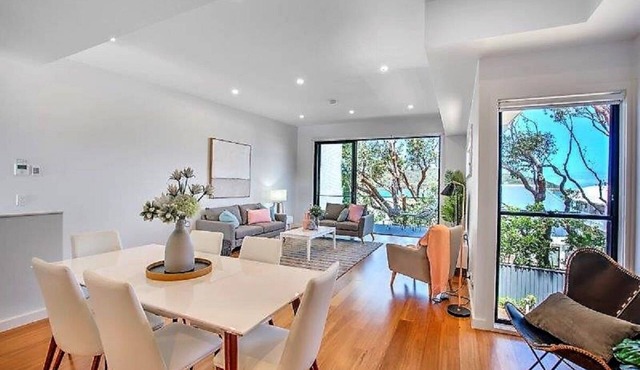 3 Bedroom Quiet Ettalong Beach Sanctuary, Few Minutes Walk to Beach
