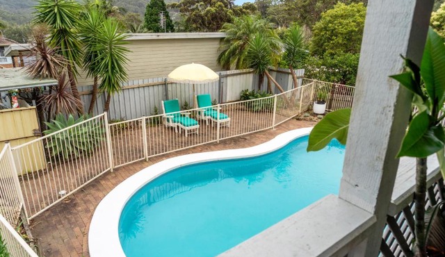 3BDRM Bayside Family Retreat with Pool with Pool & Games Room