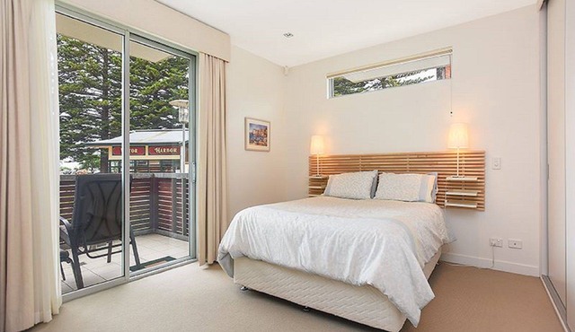 3BR Breeze Beachfront Apt no 1 – Esplanade Views, Balcony, Secure Parking | Ideal for Extended Stays