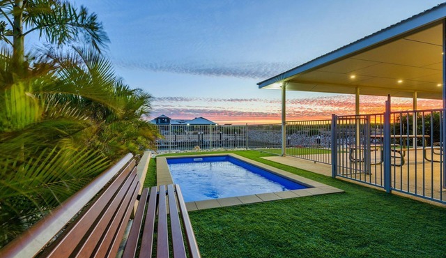 4 Corella Court - Pool and Jetty 12m max