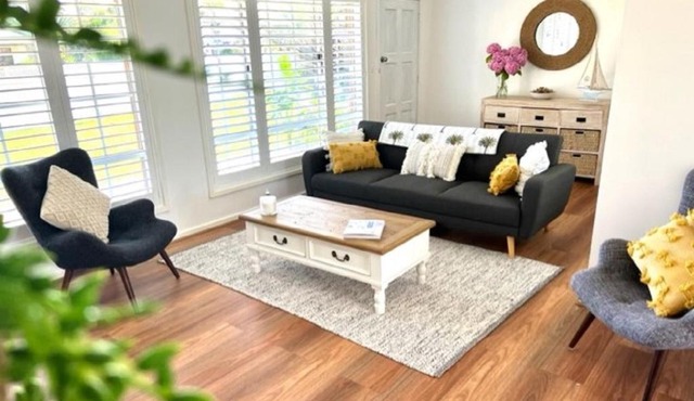 47 Murrah - Lux 3 bed home, walk to everything - Pet friendly