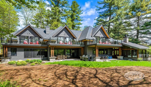 7bed 6bath cottage + 1bed 1bath Bunkie! South Exposure! Beach! Tennis Court! in Bala