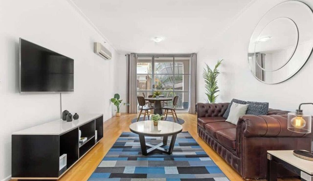 A Comfy Studio for 5 Next to Darling Harbour