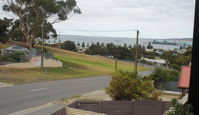A & K Miller's Port Lincoln Studio Apartment