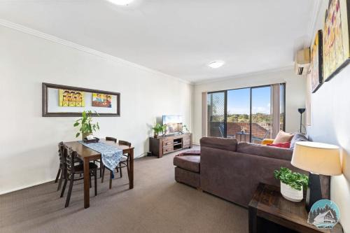 Aircabin - Parramatta - Free Parking - 1 Bed Apt