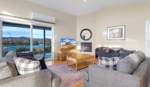 Alpine Retreat 107A Gippsland Street