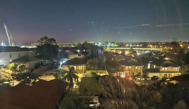 Amazing River Views- 2br Apartment -Free Parking in Fremantle near George Street