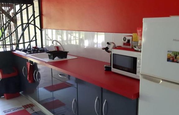 Appartement dans Villa avec jardin et piscine pour détente et évasion