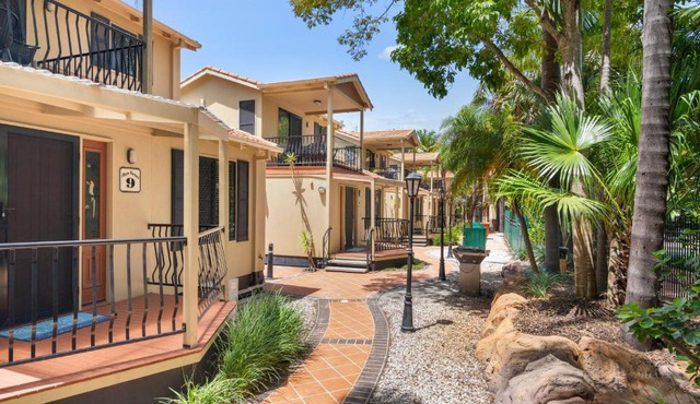 Ashmore Palms Holiday Village in Gold Coast
