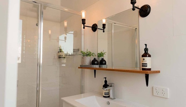 Bay of Fires Holiday Suites ~ Suite 4