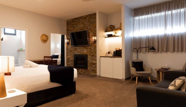 Bay of Fires Holiday Suites ~ Suite 9