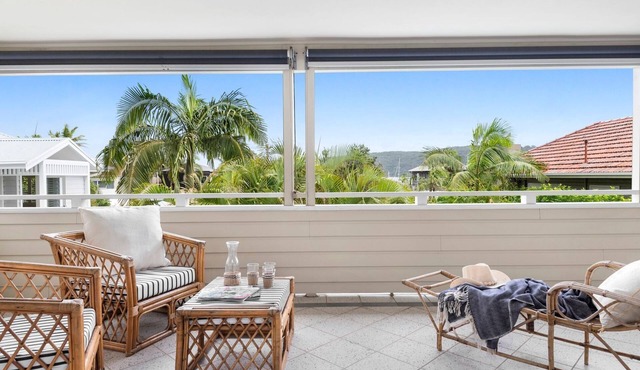 Beachcomber on Iluka by TCC