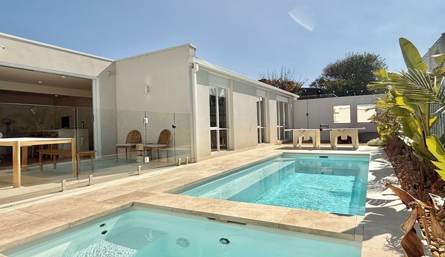 Beige Beach House Blairgowrie