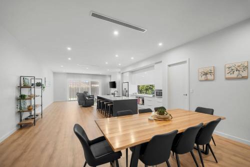 Belle Escapes - Henley Beach House