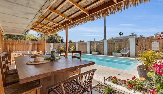 Bellvilla - Kingfisher 5 Bd Suite