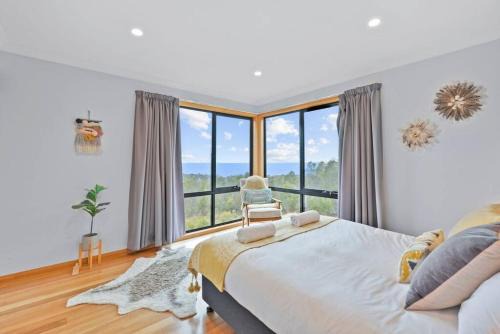 Black Wattle Coastal Retreat