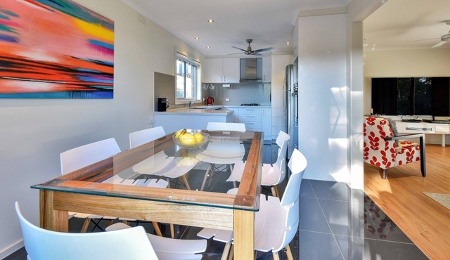 Blairgowrie Contemporary Beach Retreat