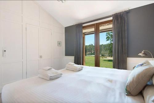 Block Eight Estate Water View Villa