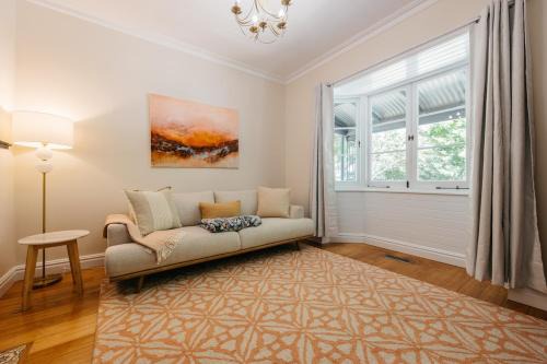 Boonara - Newly Renovated 3 BR in Wentworth Falls