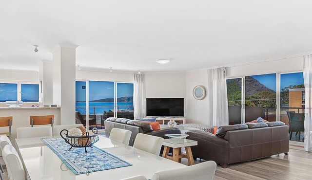 Breakwater Apartment 205 - Shoal Bay Views for miles
