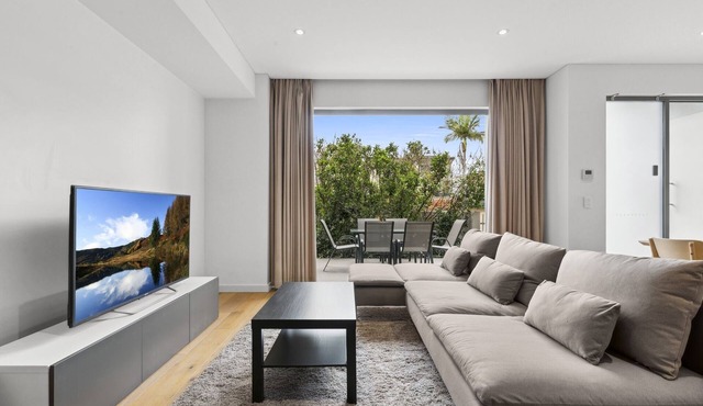 Bright & Modern 3-Bed Townhouse in Rosebery