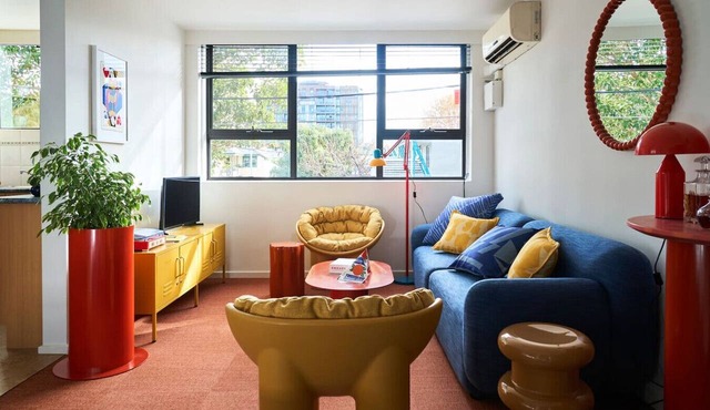 Budd Place Designer Collingwood Stay with Parking