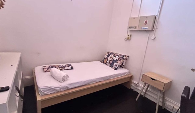 Budget Single Room in CBD