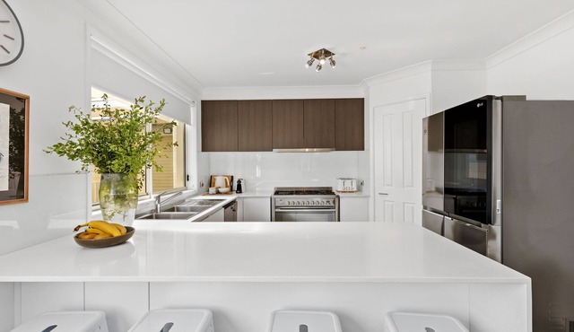 Burra Bliss - Inground Pool and close to Beach in Culburra Beach