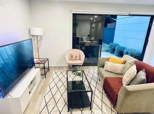 Calm Getaway Close to Airport