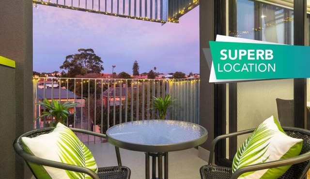 Canopy at 44 Ovingham