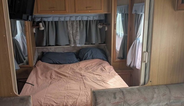 Caravan For Two 10m South Of Balaklava