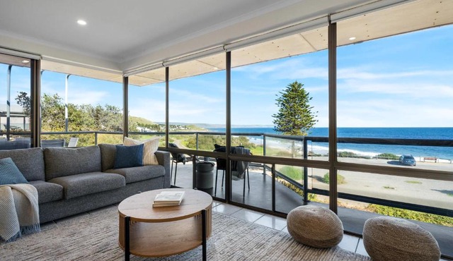 Carrickalinga House - A Symphony of Sea and Serenity