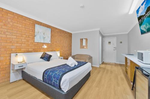 Castlereagh Motor Inn