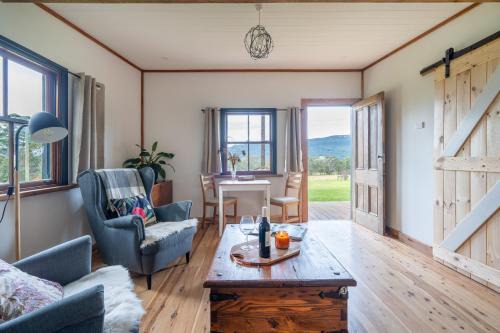 'Casuarina=' - Picturesque Kangaroo Valley Cottage