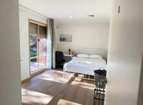 Central Private Room - Stroll to ANU & City