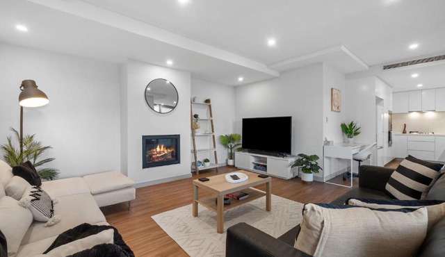 Centrally Located Pymble Apartment