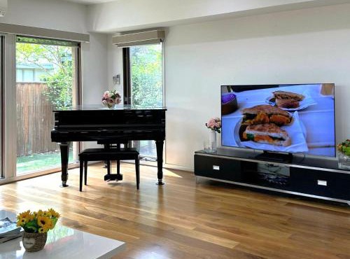 Charming 4Br 2Ba Family Retreat-Close Airport, CBD