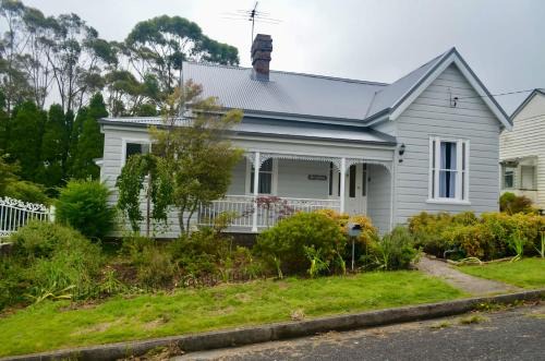 Charming Mountain Escape Katoomba