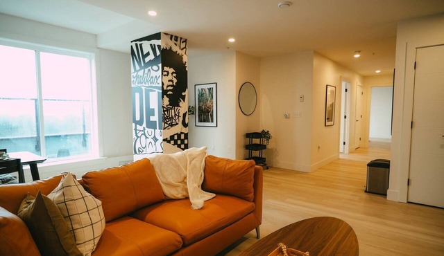Chic Cozy Retreat - 2BR - Stunning North End Views in Halifax
