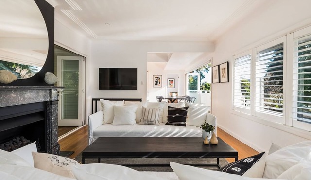 Chic Palm Beach Holiday Home