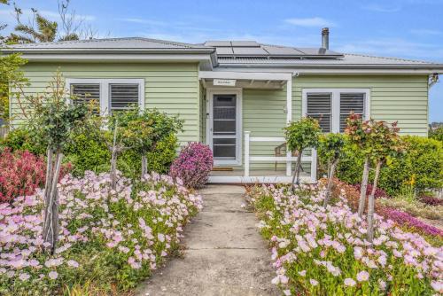 Clare Cottage - Murrah Street 40 in Bermagui