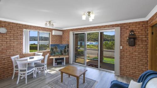 Coastal Charm Ettalong Beach