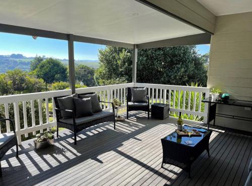 Coastal Country Retreat, Spa, fireplace, pet friendly, FREE WIFI wine & chocolates, Kilarney, 10 minutes to Phillip Island