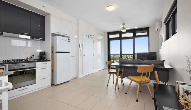 Coburg Loft 270 Views Top Floor Retreat