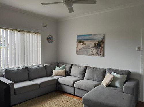 Coconut Cottage by Book Jervis Bay - Sanctuary Point in Sanctuary Point