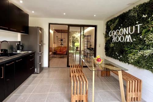 Coconut Room - Entre mer et forêt avec piscine
