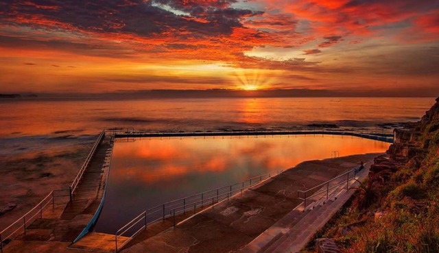 Collaroy Plateau Coastal Hamptons - heated spa and log fire