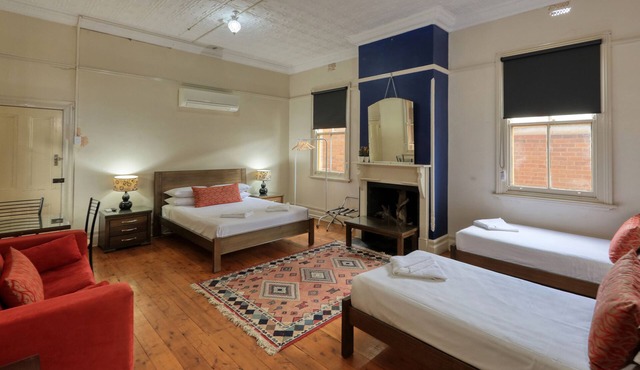 Commercial Travellers House