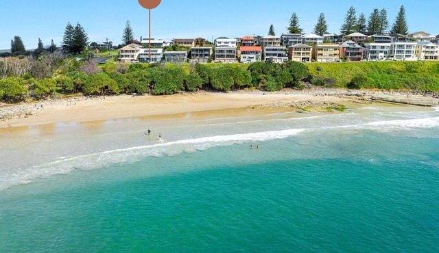 Como - Absolute Beachfront with Uninterrupted Convent Beach Views - Holiday Yamba